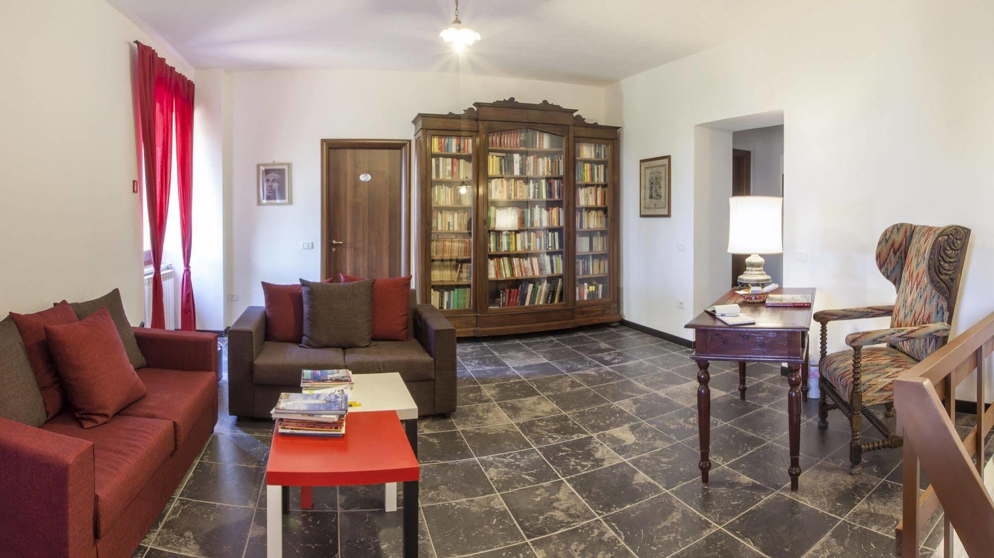 Country house Locanda Rossovino Montebello