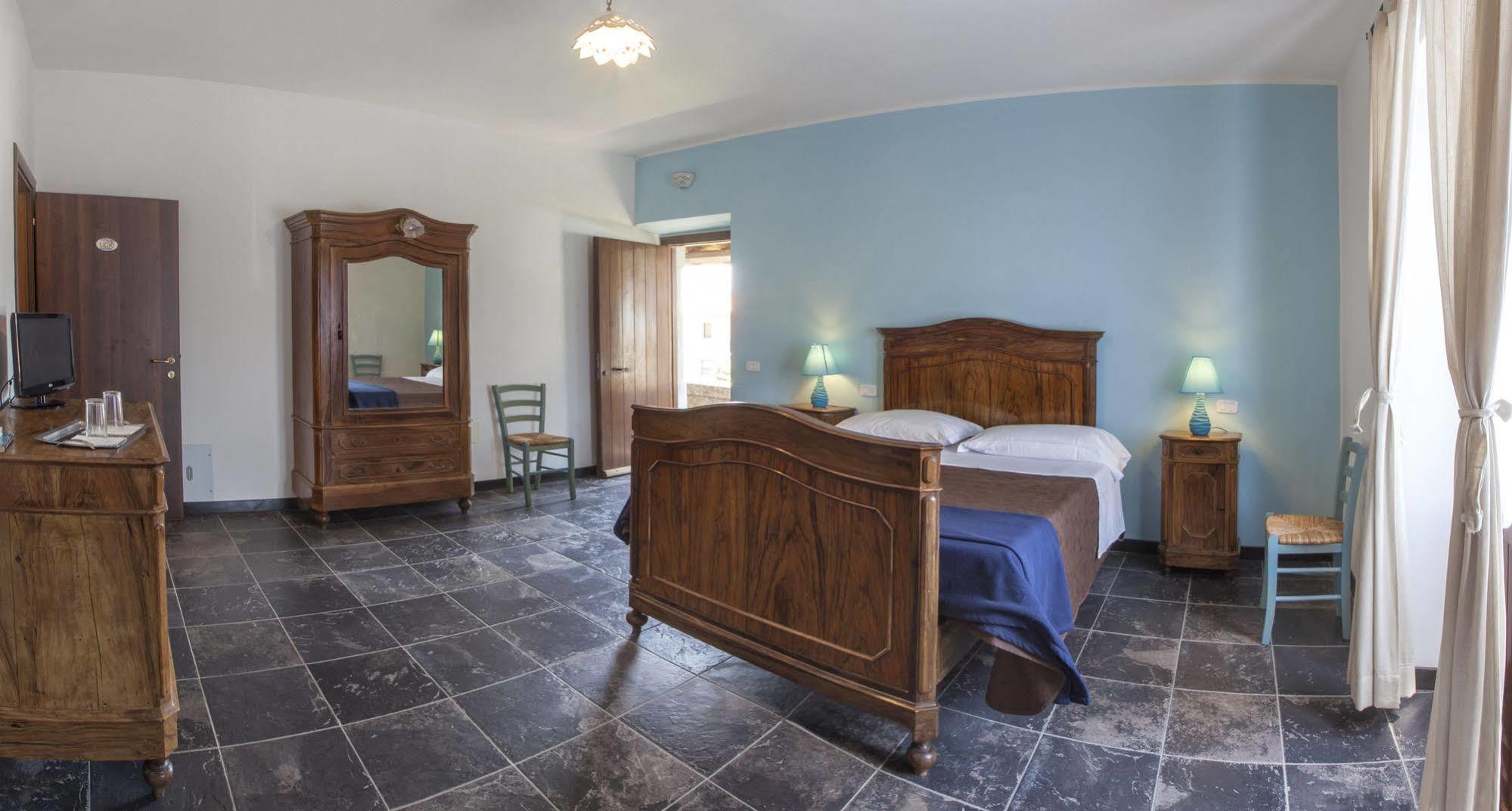 Locanda Rossovino Country house *